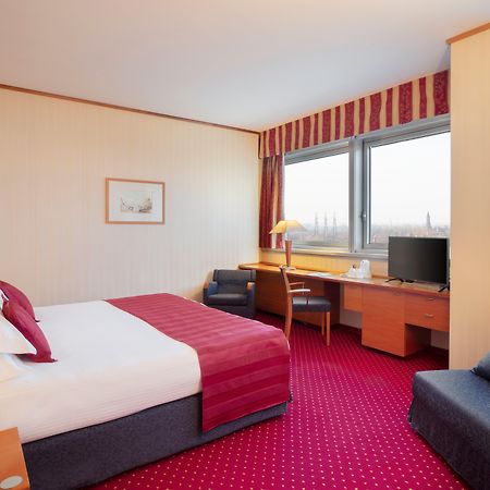 Crowne Plaza Milan Linate By Ihg San Donato Milanese Exterior foto