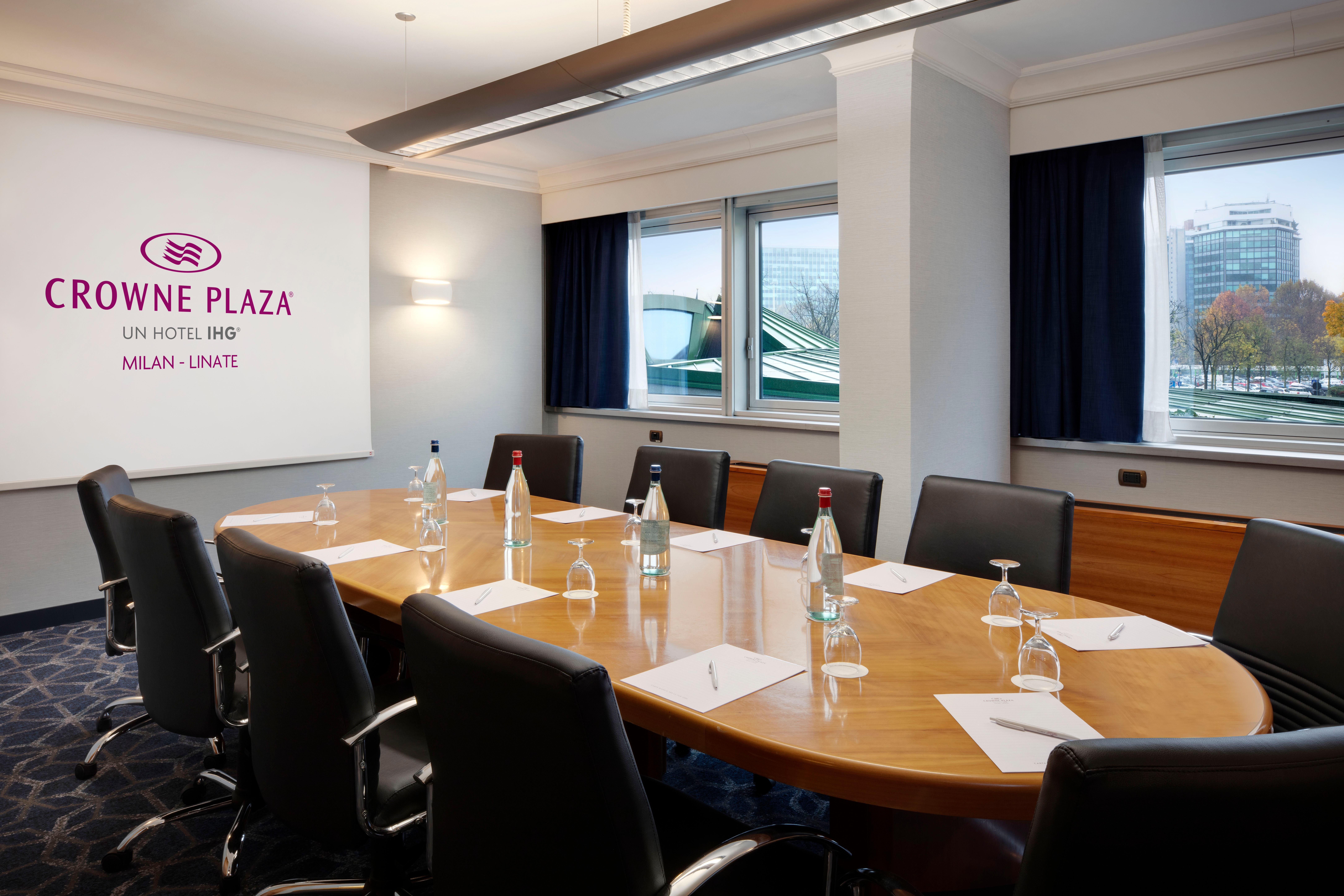 Crowne Plaza Milan Linate By Ihg San Donato Milanese Exterior foto