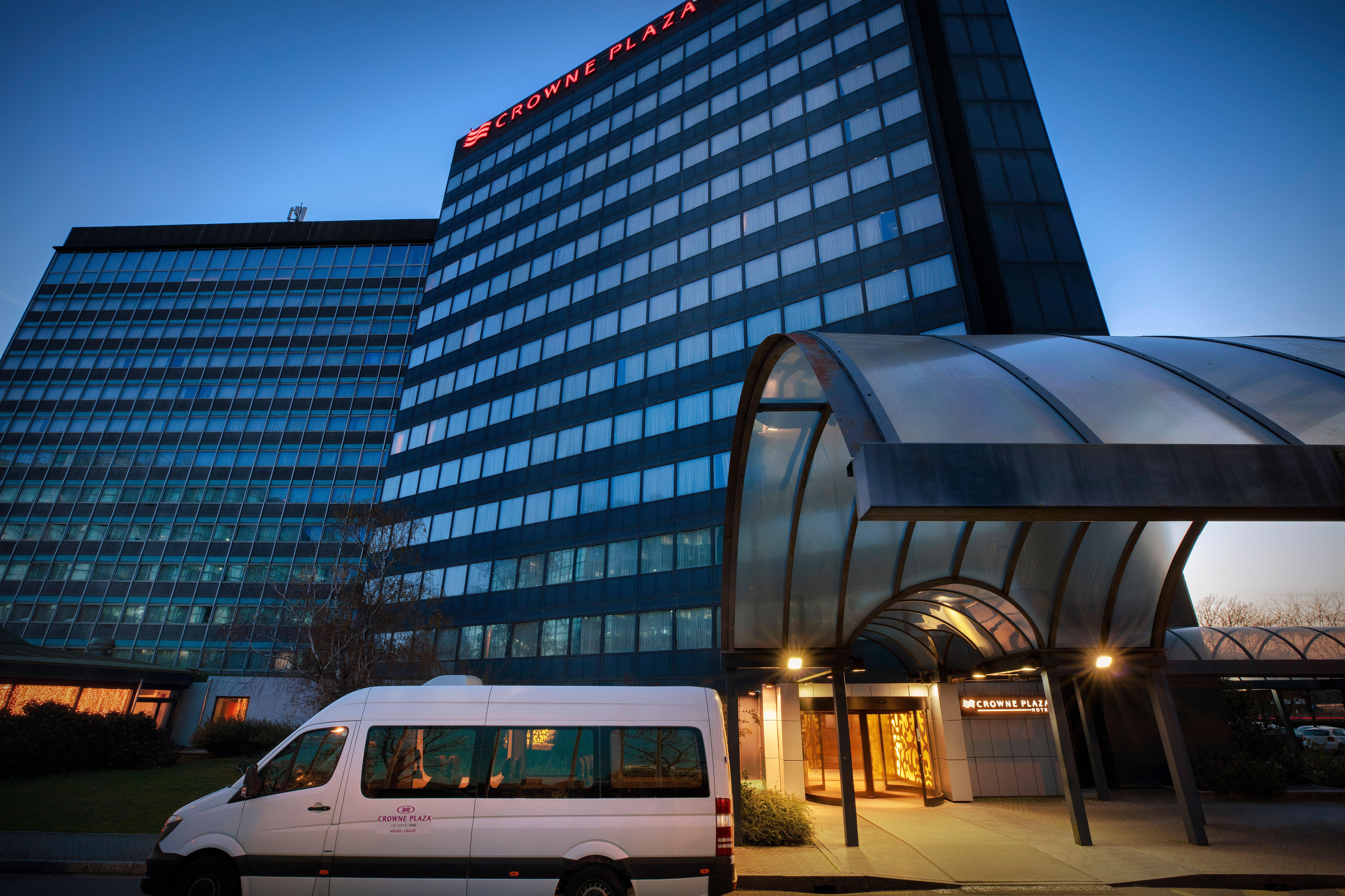 Crowne Plaza Milan Linate By Ihg San Donato Milanese Exterior foto