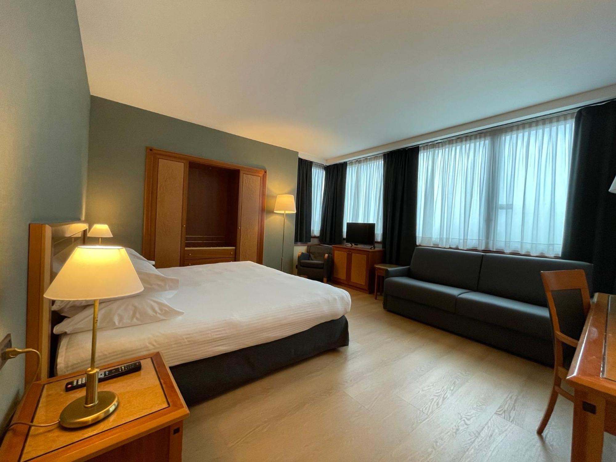 Crowne Plaza Milan Linate By Ihg San Donato Milanese Exterior foto