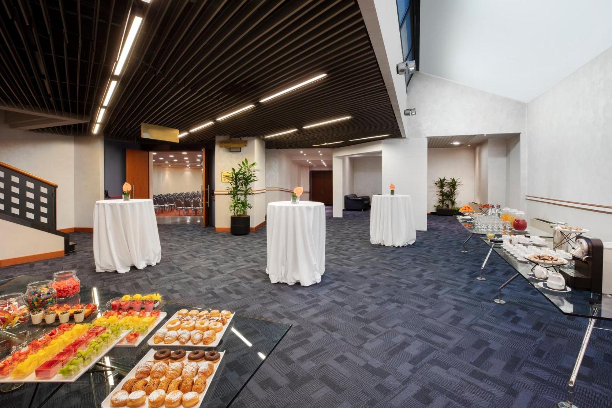 Crowne Plaza Milan Linate By Ihg San Donato Milanese Exterior foto